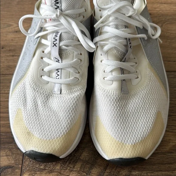 NWOT Nike White and Gray Athletic Shoes with Breathable Mesh - Picture 4 of 6